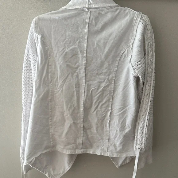 Leo & Nicole Elegant White Draped Cardigan - Picture 8 of 8